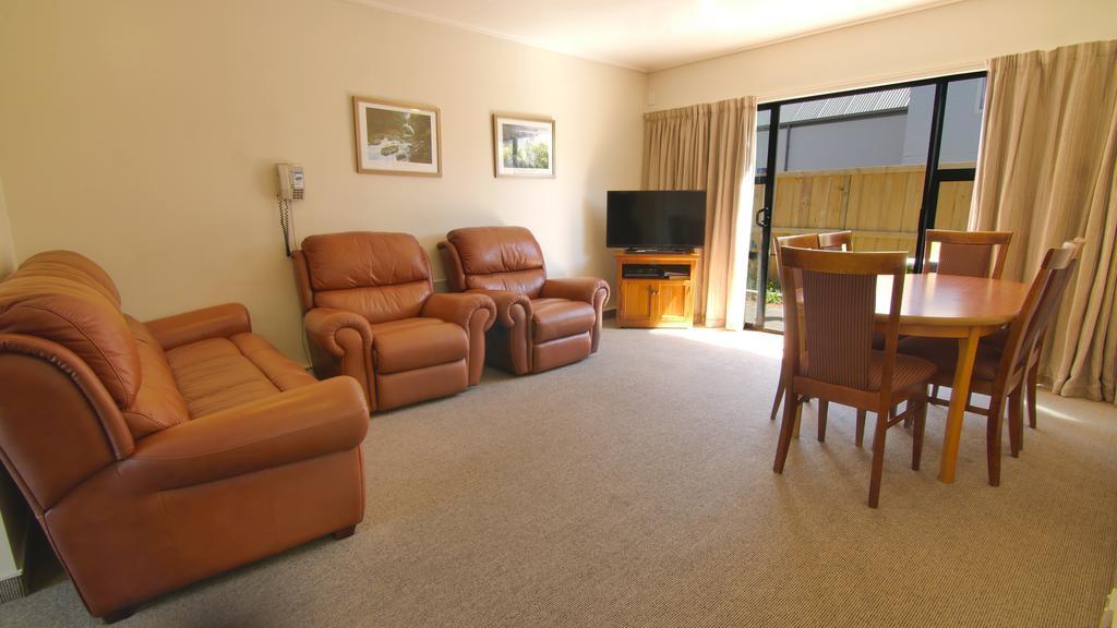 Country Glen Lodge Christchurch Eksteriør billede