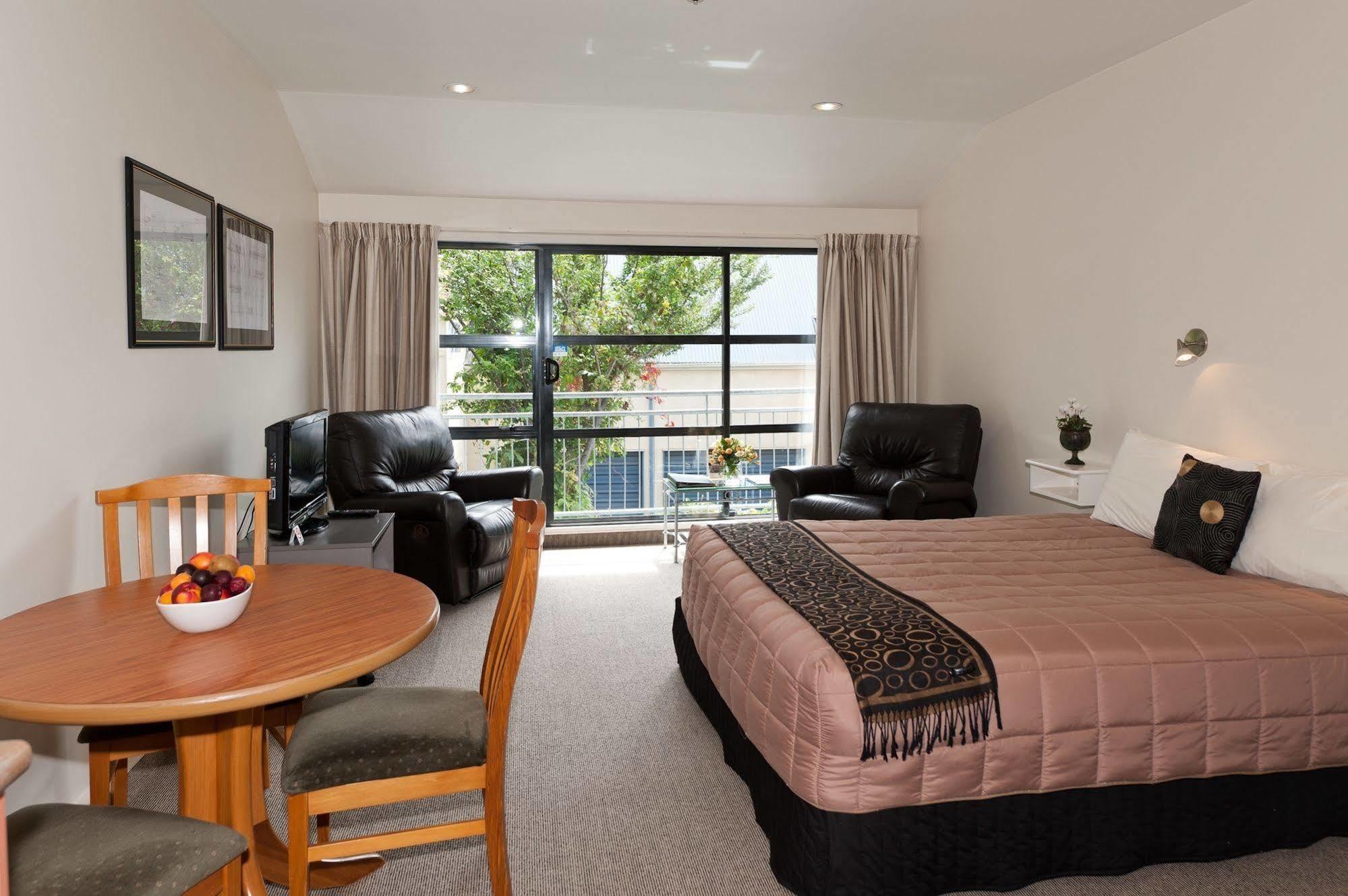 Country Glen Lodge Christchurch Eksteriør billede